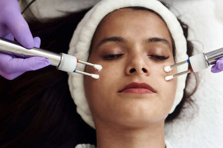 The Rise of Refillable Skincare: Environmental and Economic Benefits for UK Consumers