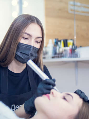 Cosmetic Camouflage Options: Tools and Techniques for Concealing Pigmentation and Melasma in the UK