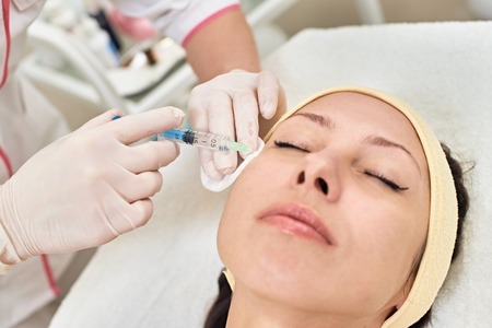 How Celebrity Endorsements Influence Cosmetic Clinic Choices in the UK
